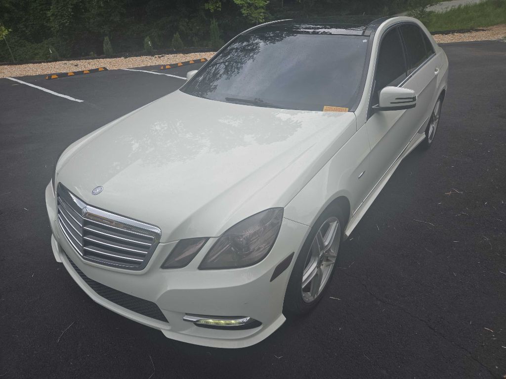 2012 Mercedes-Benz E-Class Image 4
