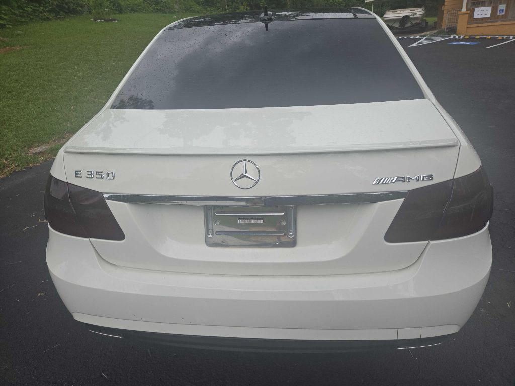 2012 Mercedes-Benz E-Class Image 9