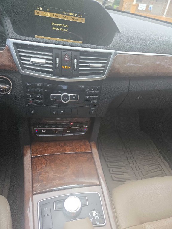 2012 Mercedes-Benz E-Class Image 27