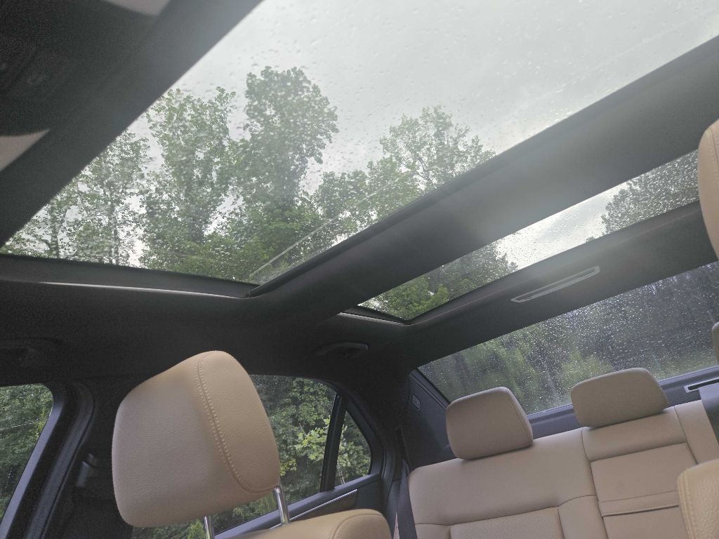 2012 Mercedes-Benz E-Class Image 30