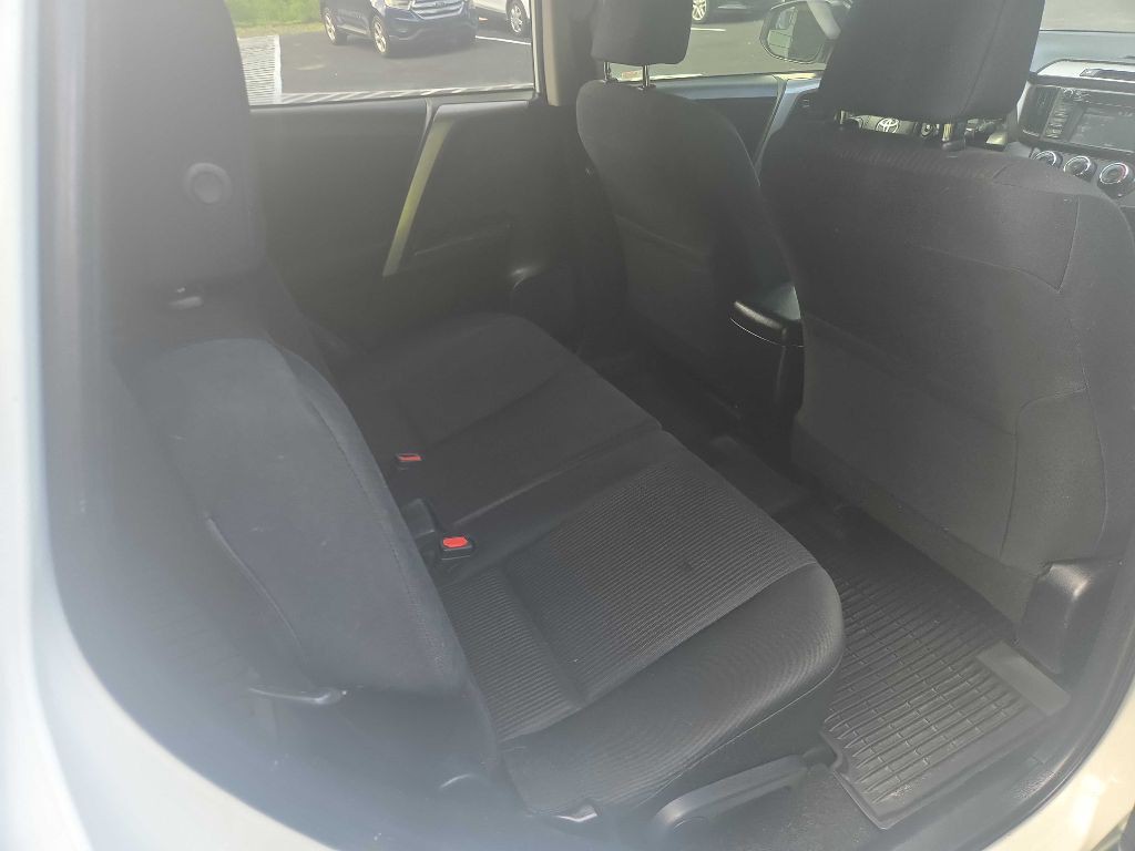 2018 Toyota Rav4 Image 12