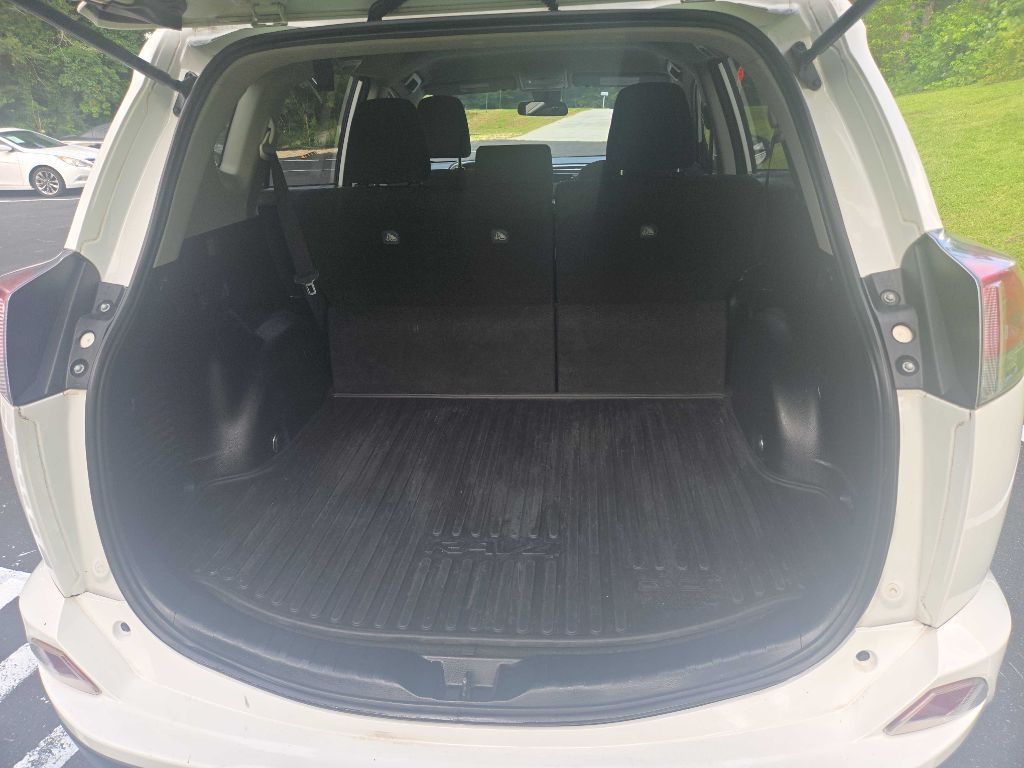 2018 Toyota Rav4 Image 16