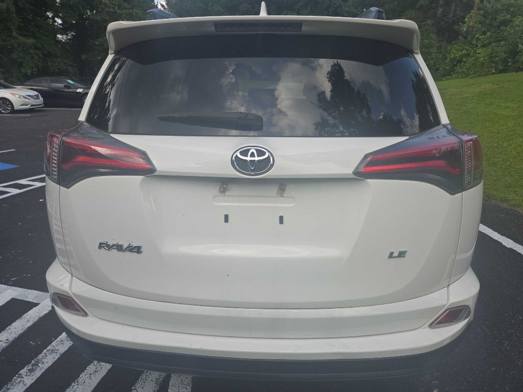 2018 Toyota Rav4 Image 17
