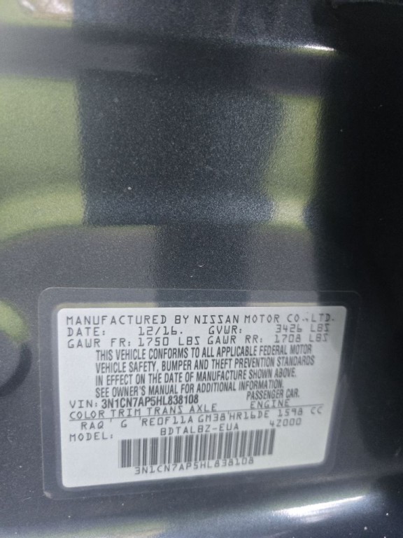 2017 Nissan Versa Image 20