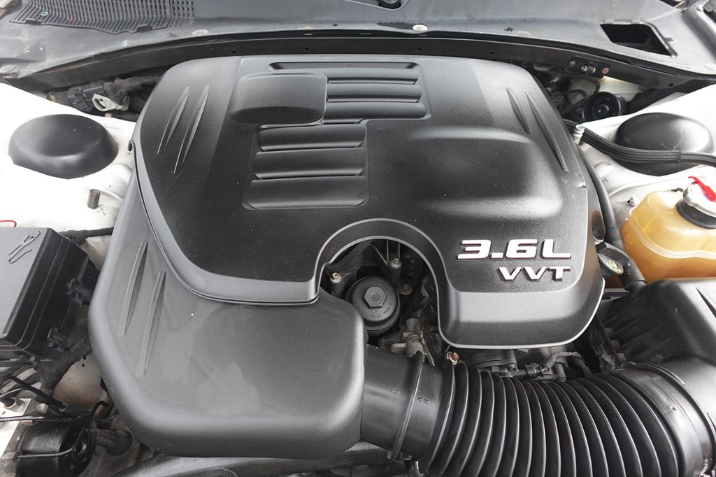 2012 Dodge Charger Image 15