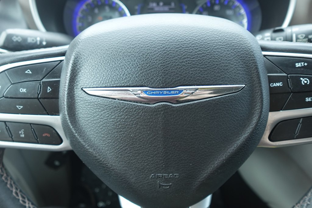 2018 Chrysler Pacifica Image 11