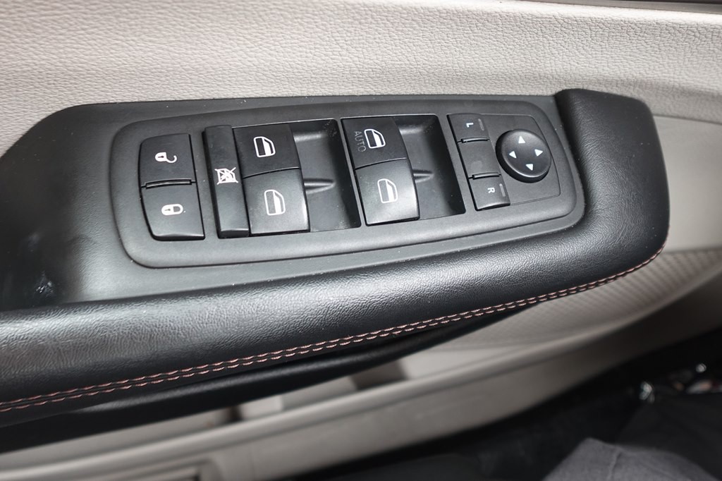 2018 Chrysler Pacifica Image 17