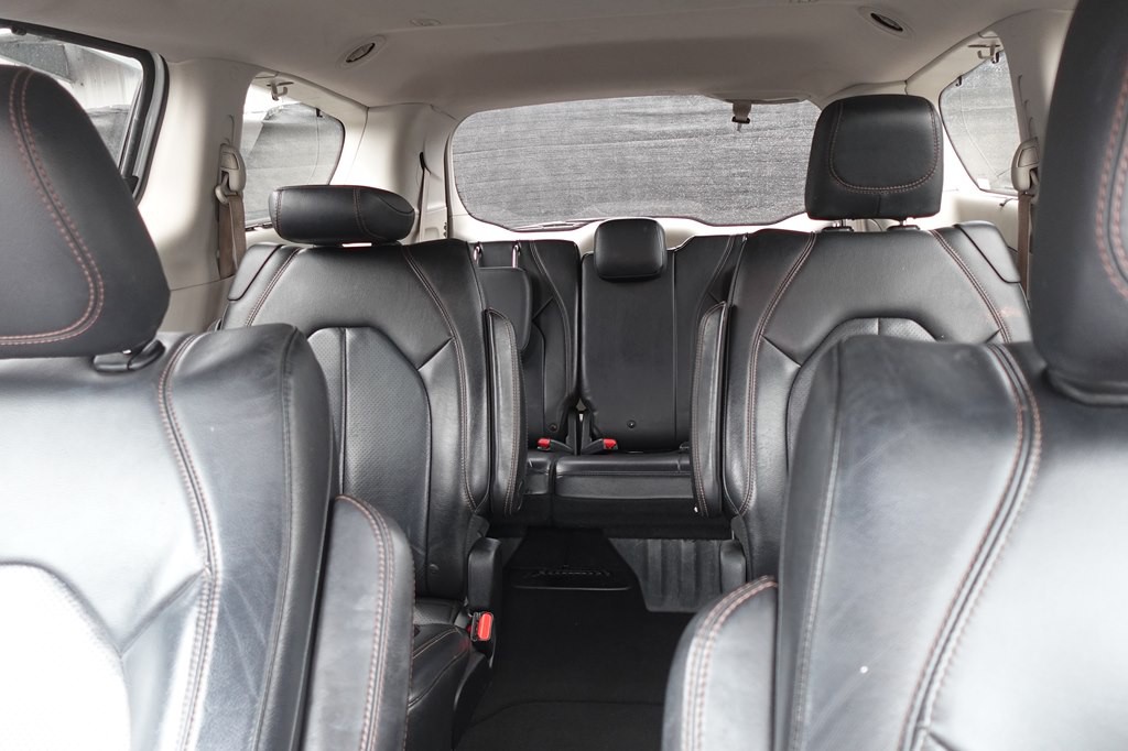 2018 Chrysler Pacifica Image 18