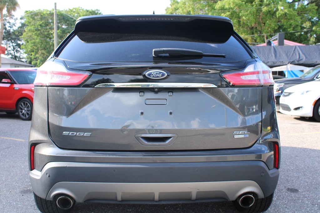 2020 Ford Edge Image 6