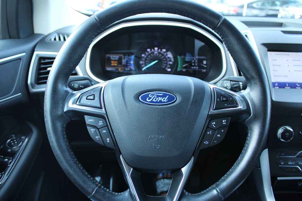 2020 Ford Edge Image 7