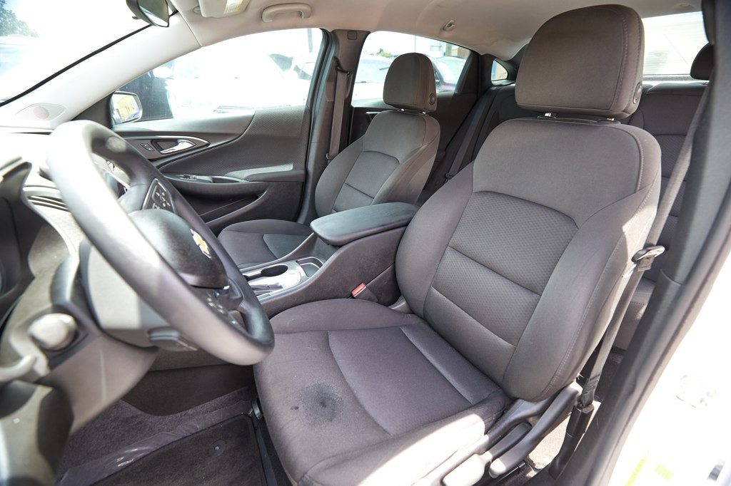 2019 Chevrolet Malibu Image 10