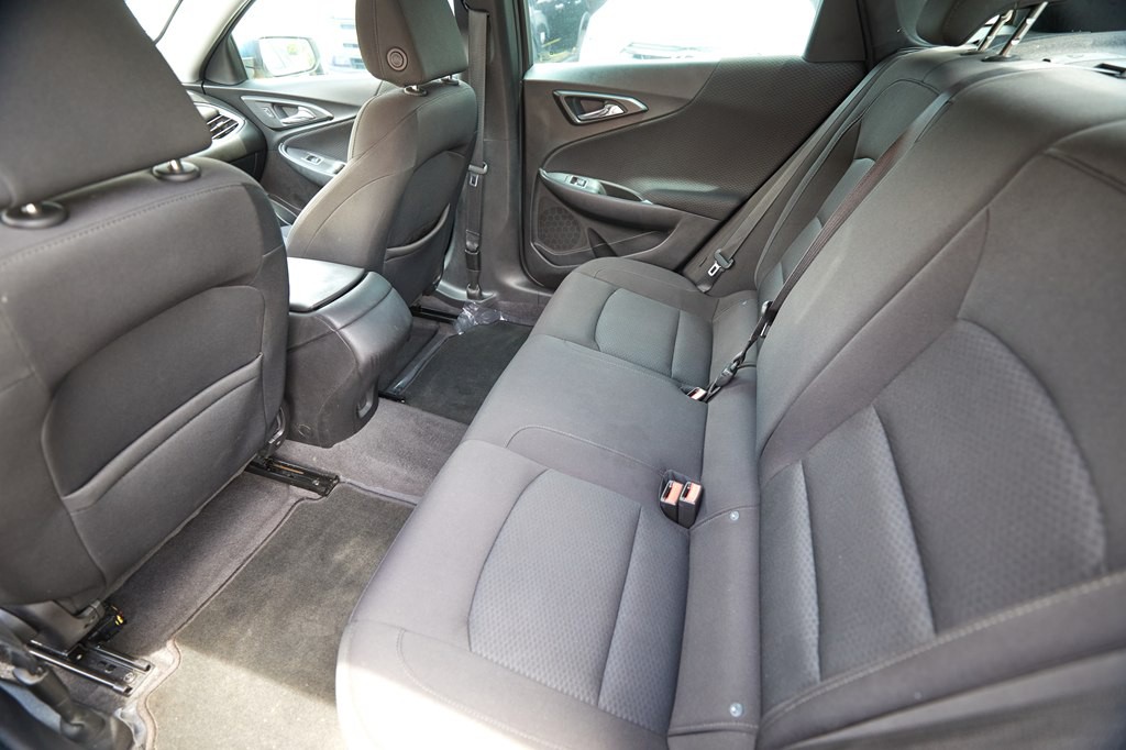 2019 Chevrolet Malibu Image 14