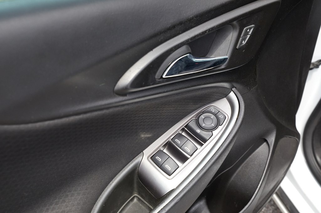 2019 Chevrolet Malibu Image 17