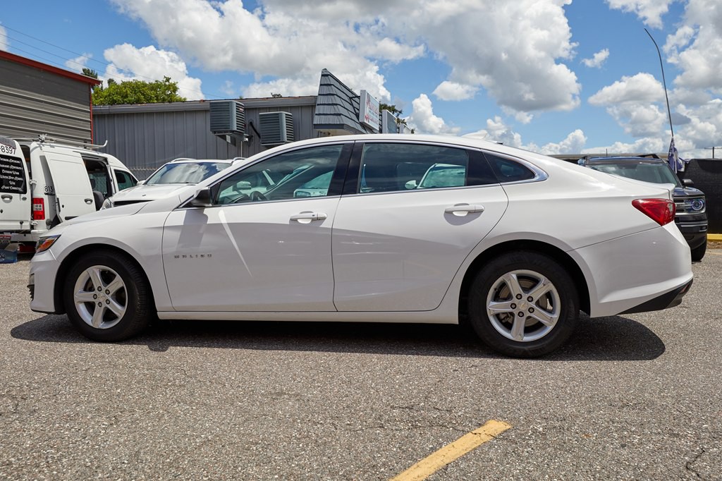 2024 Chevrolet Malibu Image 8
