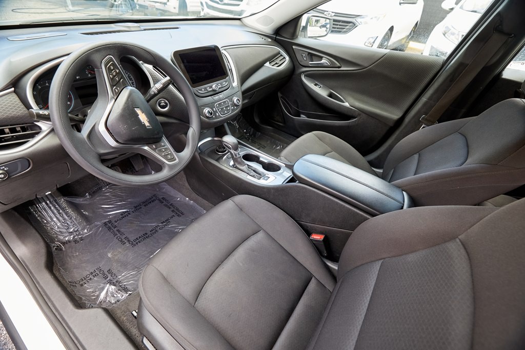 2024 Chevrolet Malibu Image 11