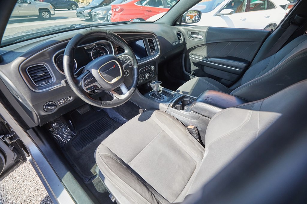 2017 Dodge Charger Image 16