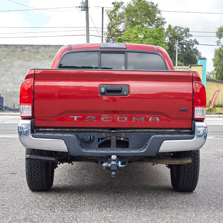 2017 Toyota Tacoma Image 6