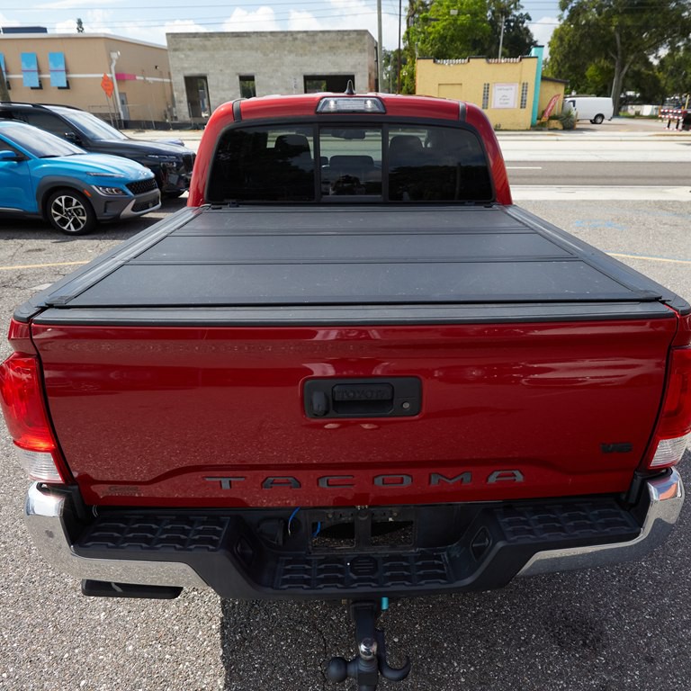 2017 Toyota Tacoma Image 25