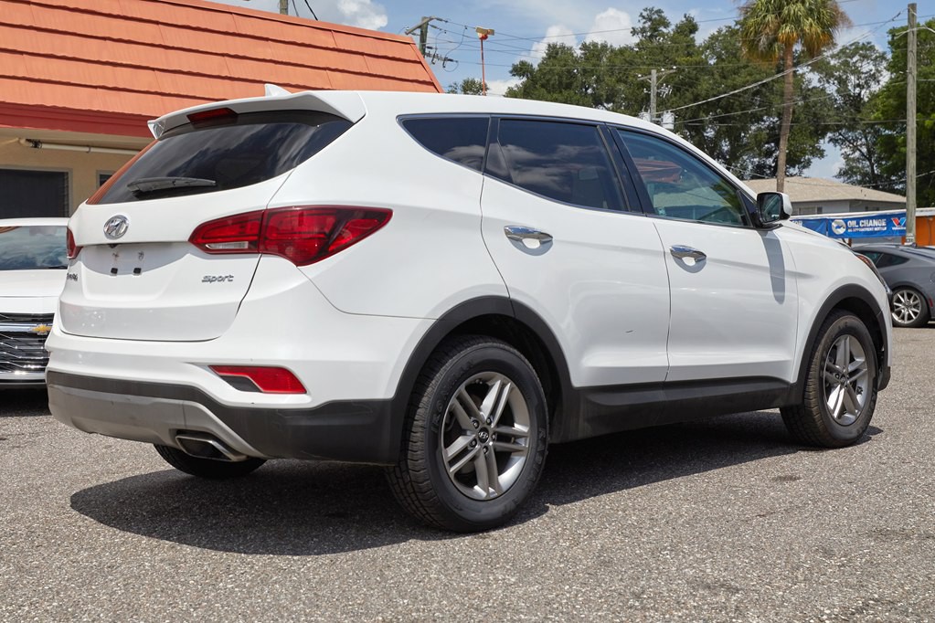 2017 Hyundai Santa Fe Sport Image 5