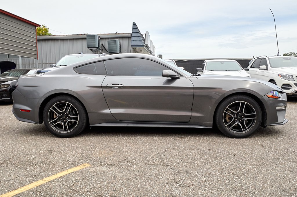 2021 Ford Mustang Image 4