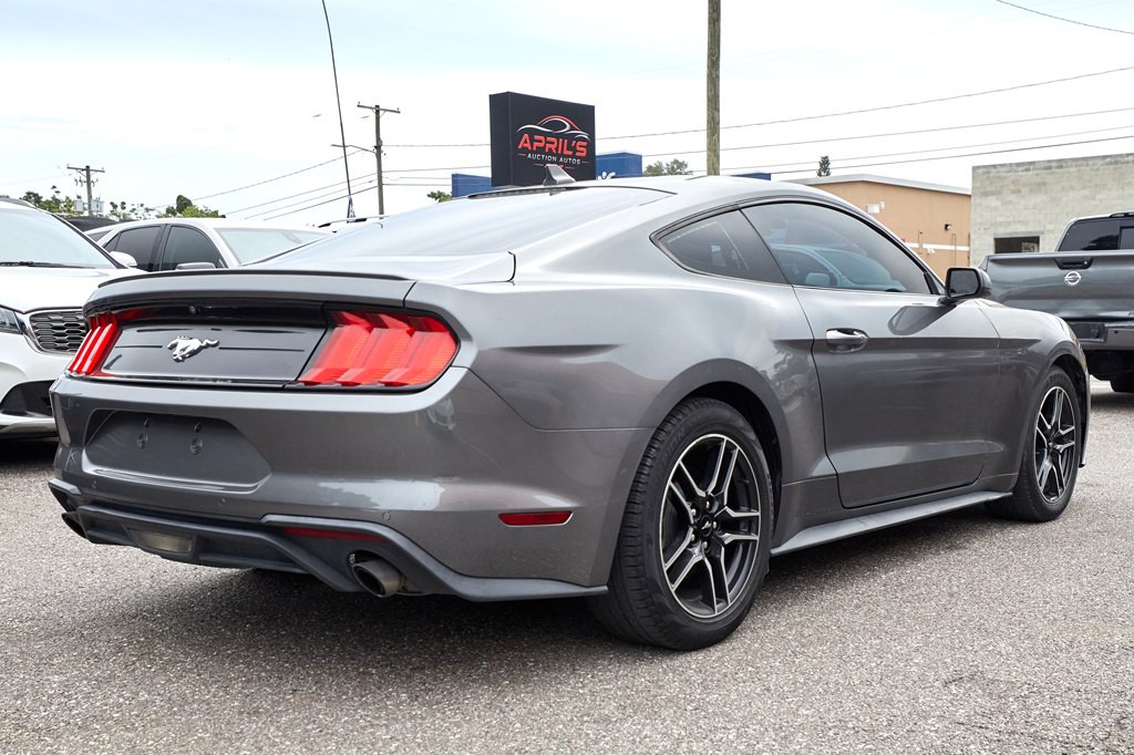 2021 Ford Mustang Image 5