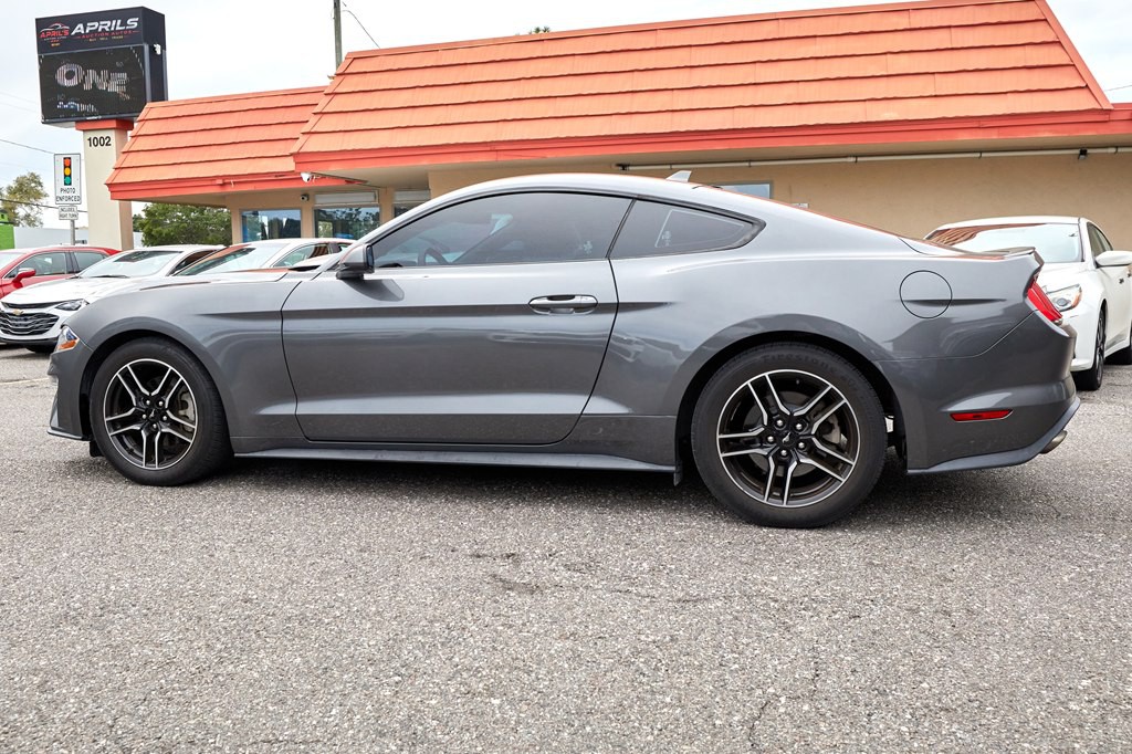 2021 Ford Mustang Image 8
