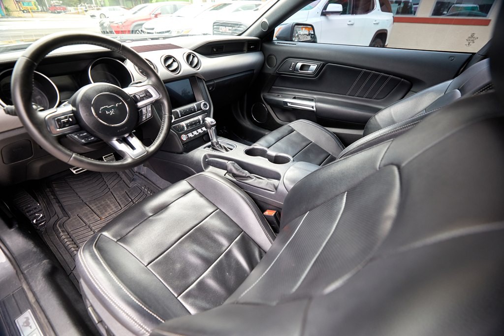 2021 Ford Mustang Image 10