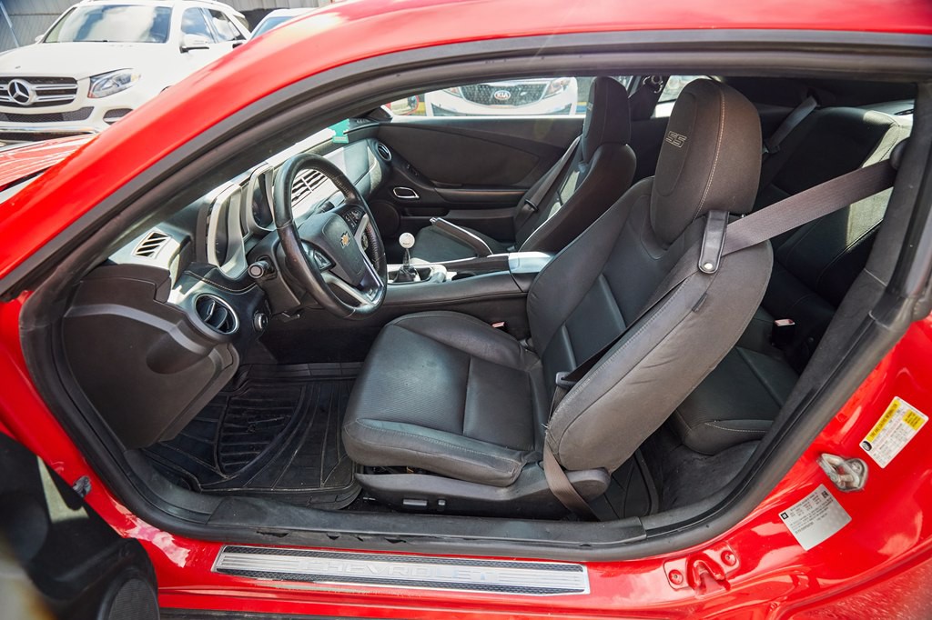 2015 Chevrolet Camaro Image 12