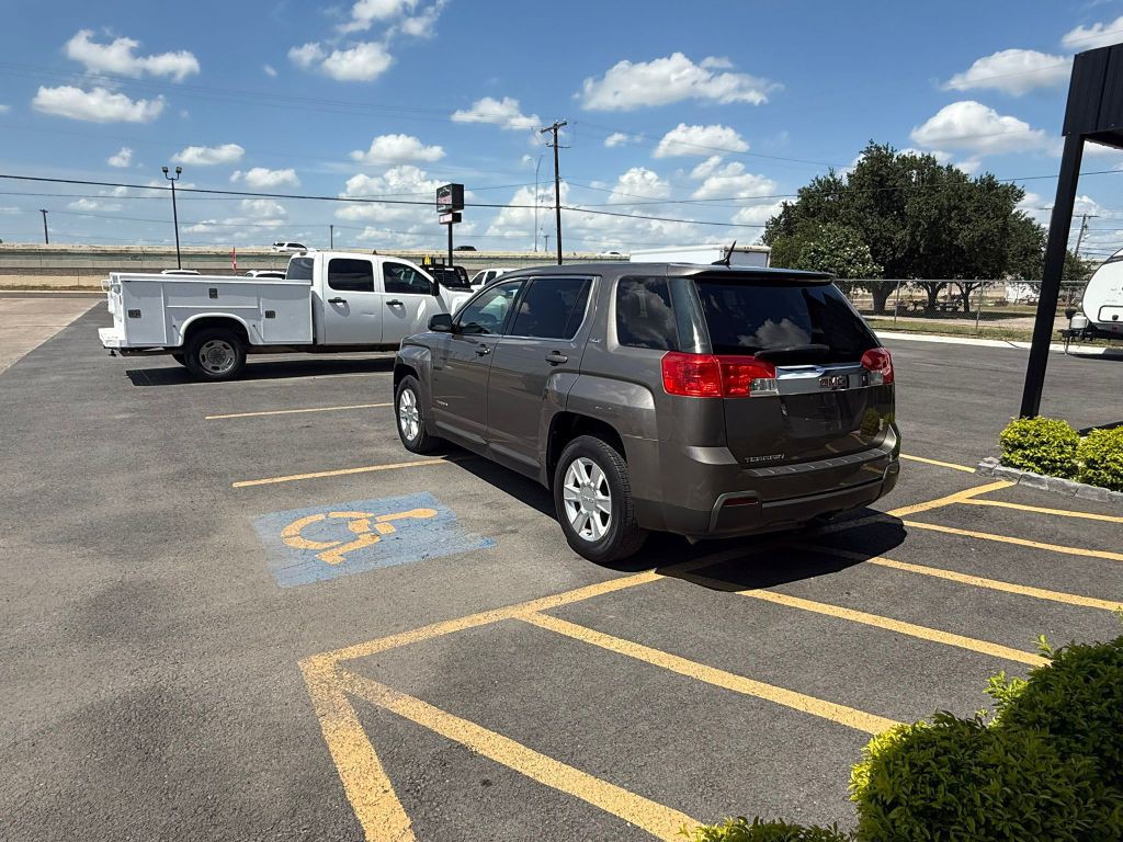 2011 GMC Terrain Image 3