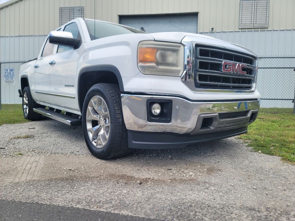 2015 GMC Sierra Image 1