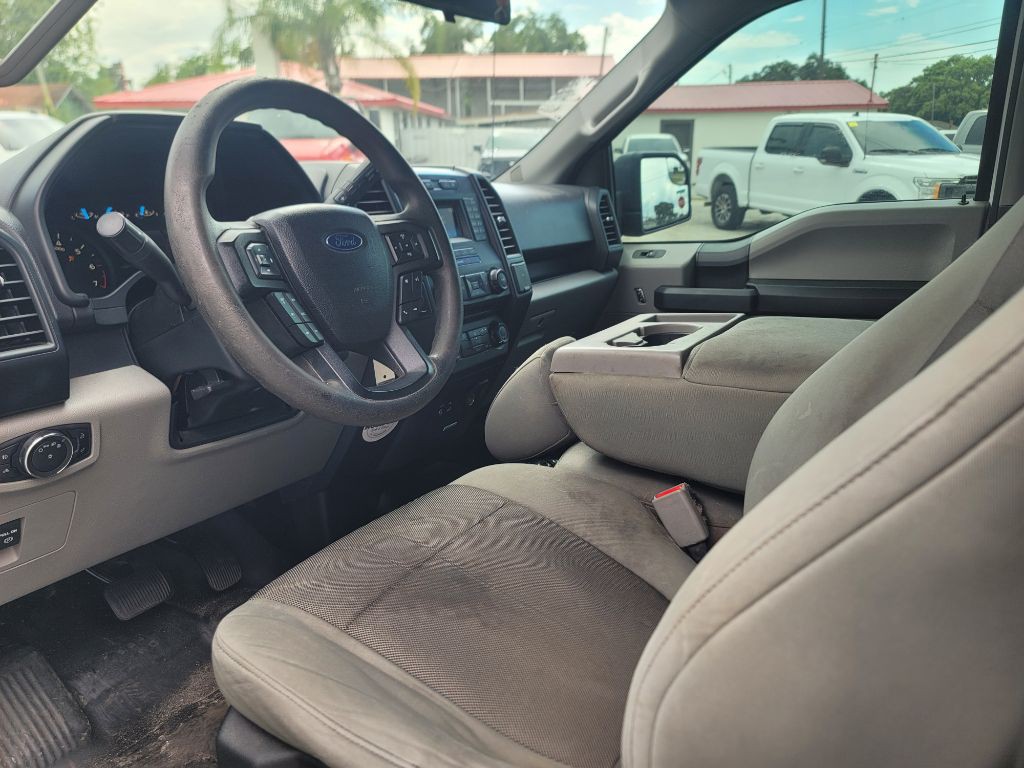 2015 Ford F-150 Image 9