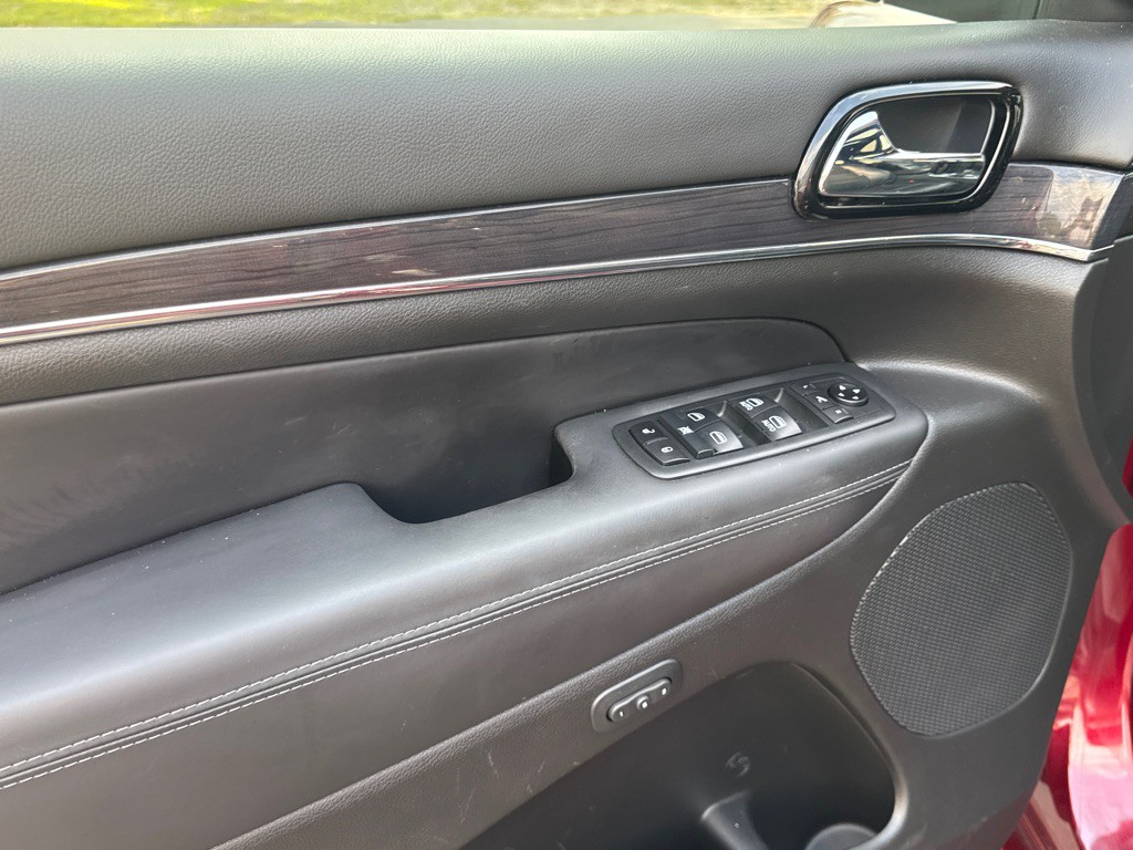 2020 Jeep Grand Cherokee Image 11