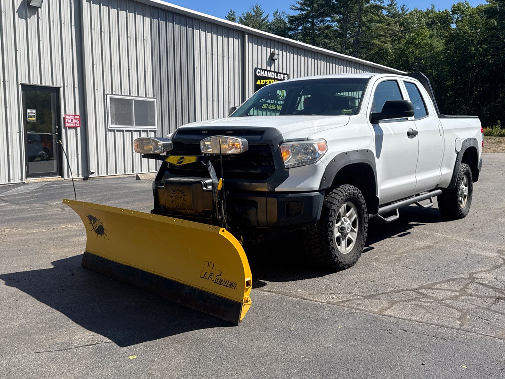 2017 Toyota Tundra Image 1