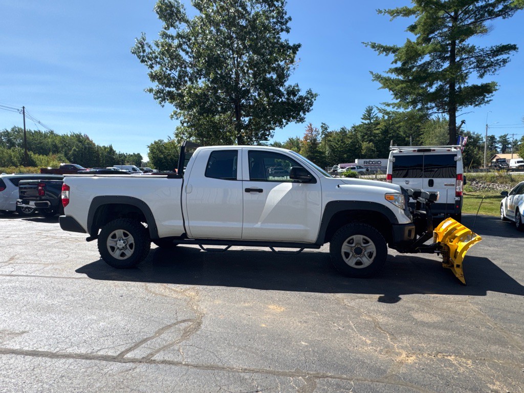 2017 Toyota Tundra Image 4