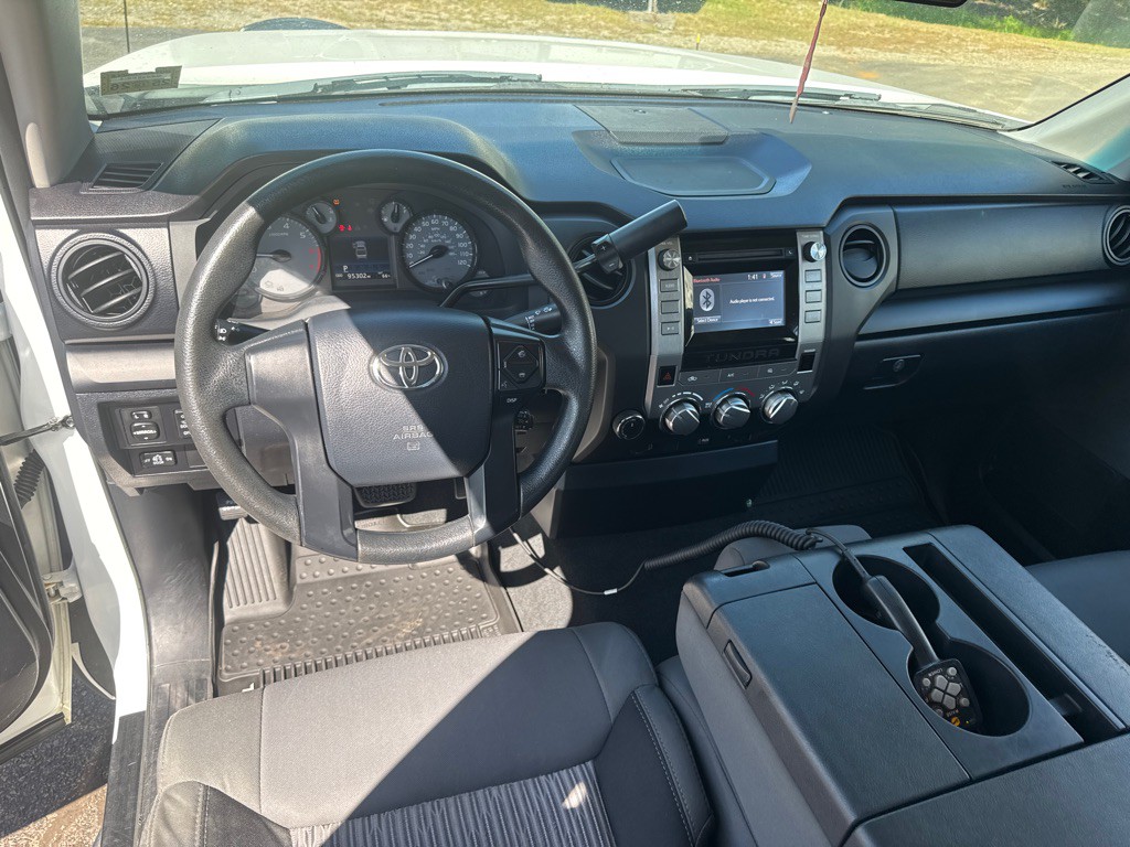 2017 Toyota Tundra Image 15