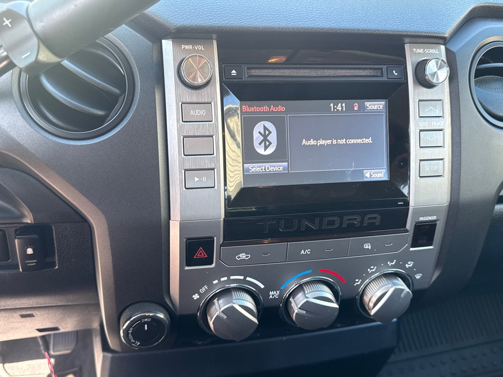2017 Toyota Tundra Image 17