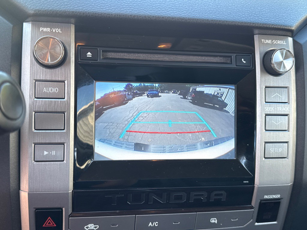 2017 Toyota Tundra Image 19