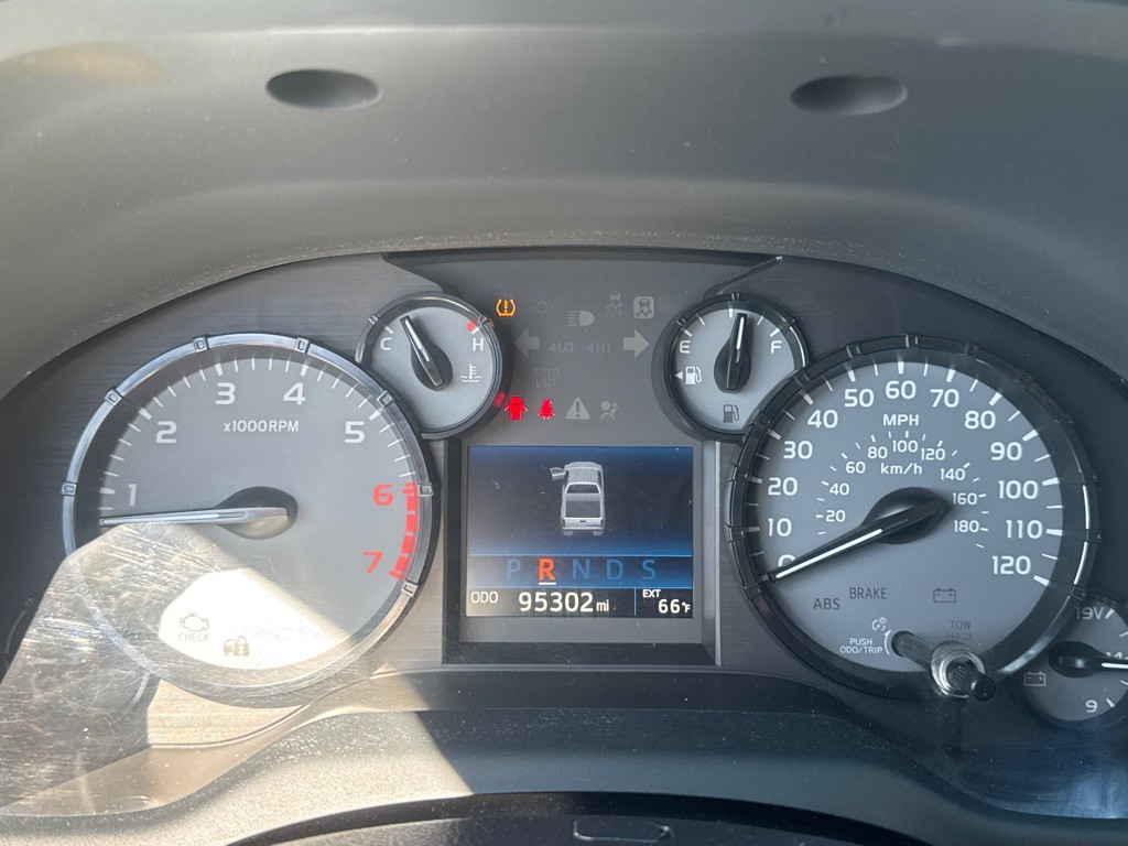 2017 Toyota Tundra Image 20