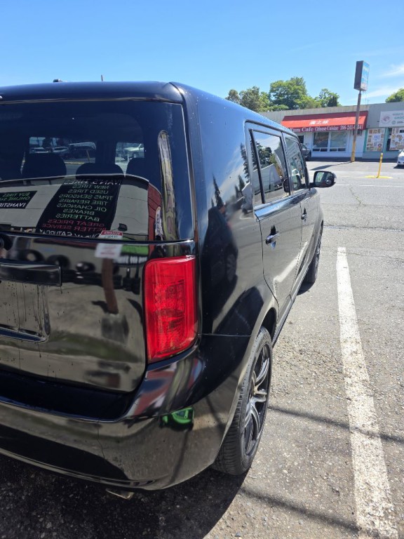 2009 Scion xB Image 4