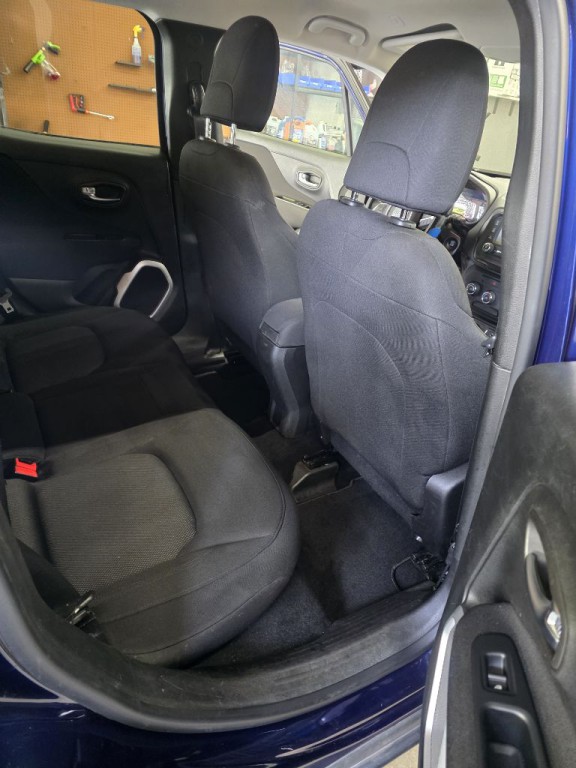 2018 Jeep Renegade Image 17