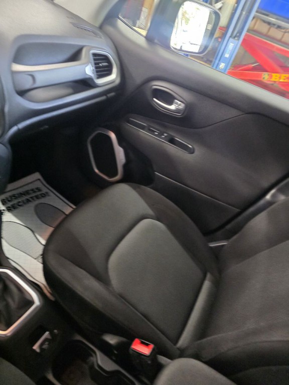 2018 Jeep Renegade Image 19