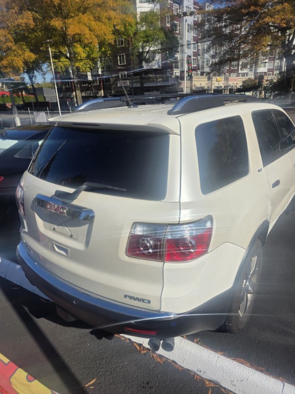 2009 GMC Acadia Image 9