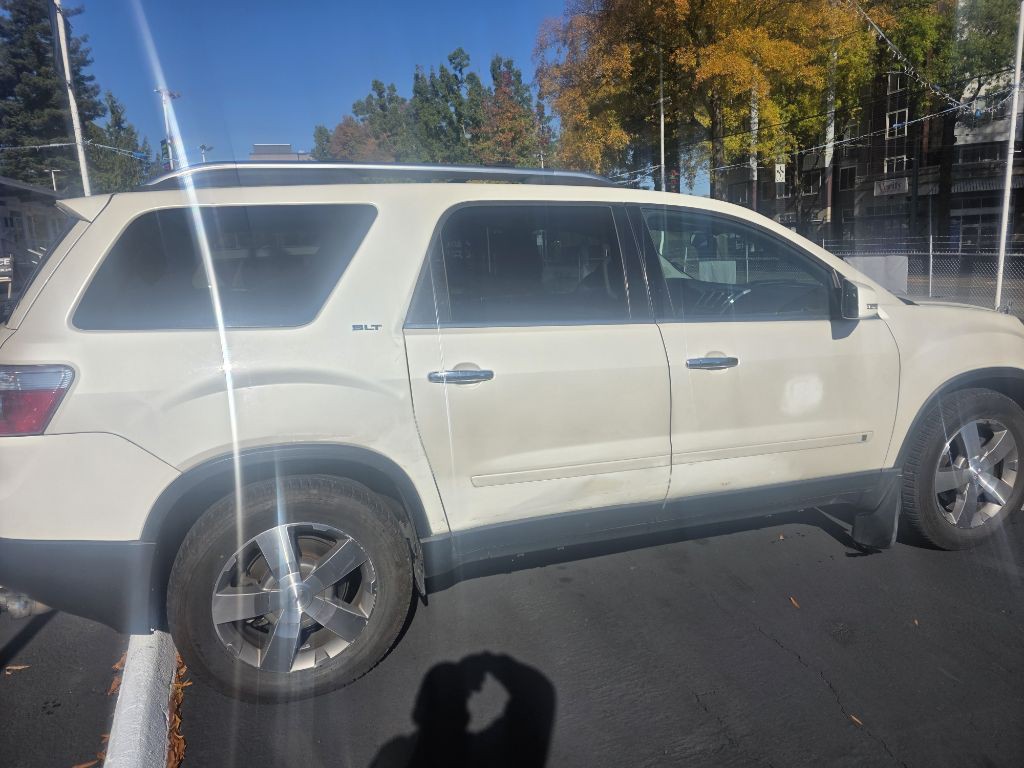 2009 GMC Acadia Image 12
