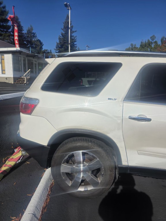 2009 GMC Acadia Image 13