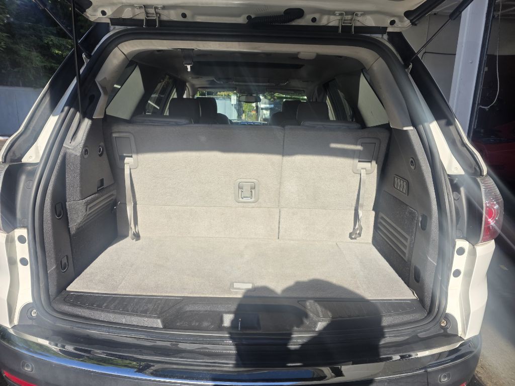2009 GMC Acadia Image 24