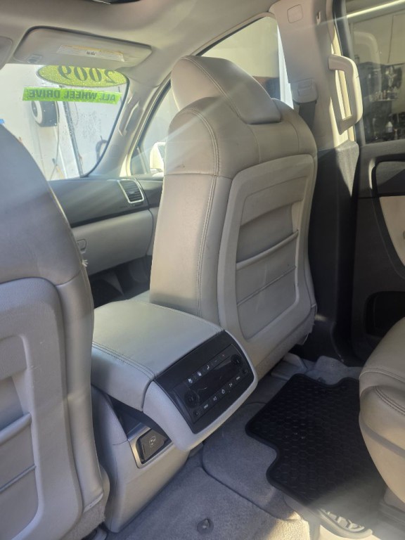 2009 GMC Acadia Image 25