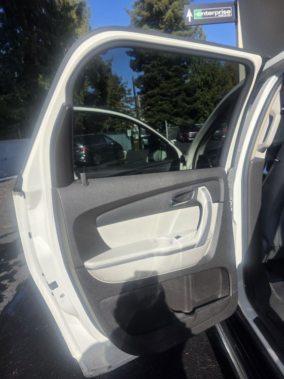 2009 GMC Acadia Image 30