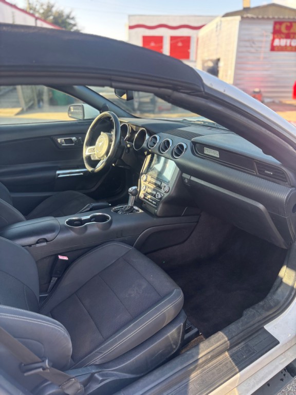 2015 Ford Mustang Image 11