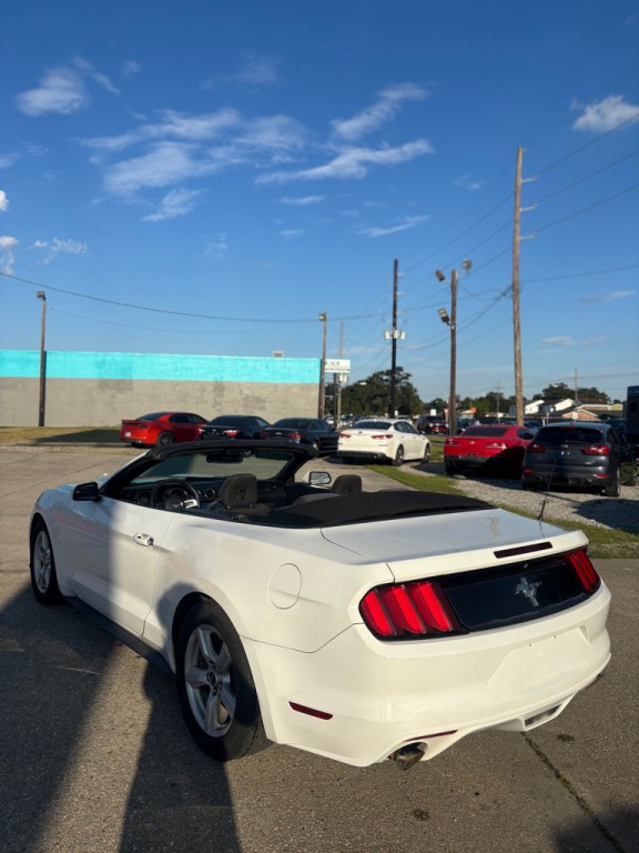 2015 Ford Mustang Image 13
