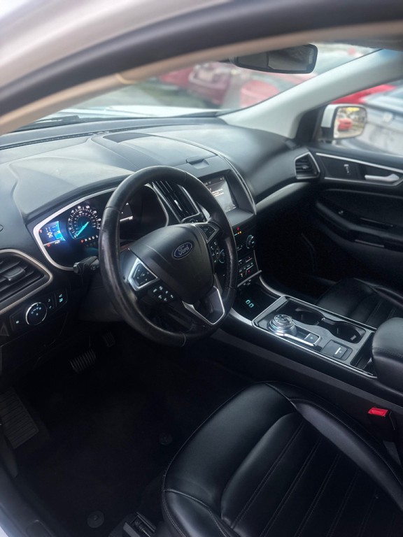 2019 Ford Edge Image 6